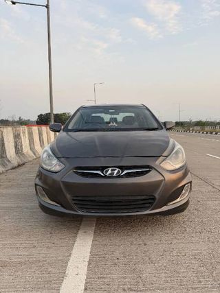 3 Used Hyundai Verna in Mau