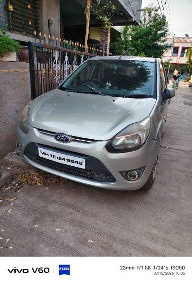 Ford Figo Petrol ZXI Second-hand 2011 Ford Figo Petrol ZXI for sale in Baramati