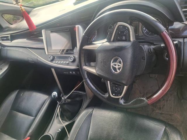 Second-hand 2018 Toyota Innova Crysta 2.4 G MT BSIV for sale in Mahabubabad