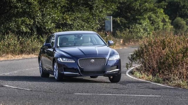Second-hand 2018 Jaguar XF 2.0 Diesel Portfolio for sale in New Delhi
