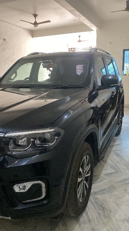 2025 Mahindra Scorpio N Z8 AT