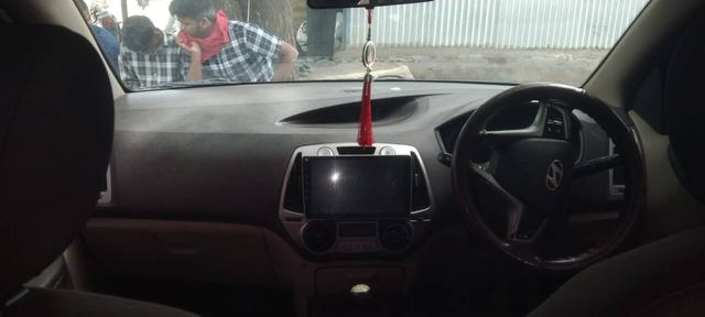 Hyundai i20 1.2 Sportz Second-hand 2012 Hyundai i20 1.2 Sportz for sale in Solapur