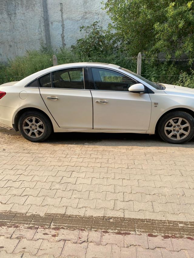 Chevrolet Cruze LTZ AT Second-hand 2012 Chevrolet Cruze LTZ AT for sale in Ludhiana