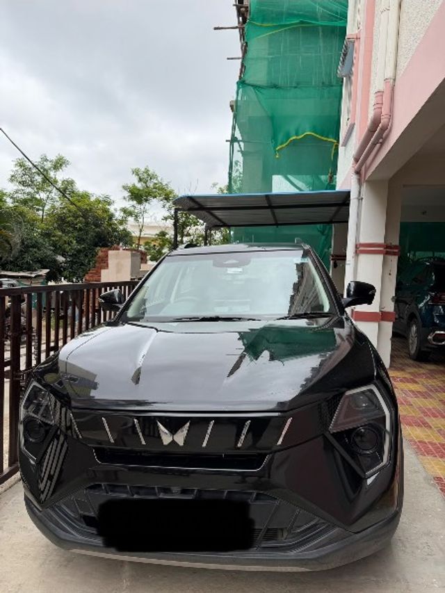 Second-hand 2025 Mahindra XUV 3XO AX5 AT for sale in Hyderabad