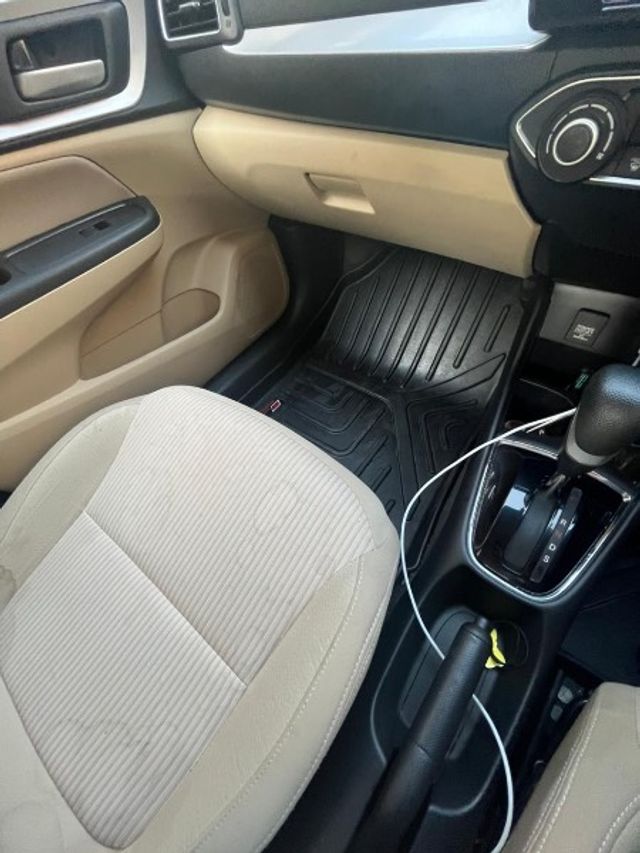 Second-hand 2023 Honda Amaze 2nd Gen VX CVT for sale in Chandigarh