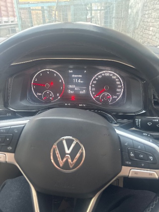Second-hand 2022 Volkswagen Virtus Highline AT BSVI for sale in New Delhi-1