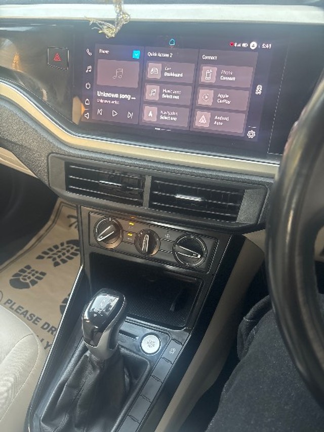 Second-hand 2022 Volkswagen Virtus Highline AT BSVI for sale in New Delhi-2