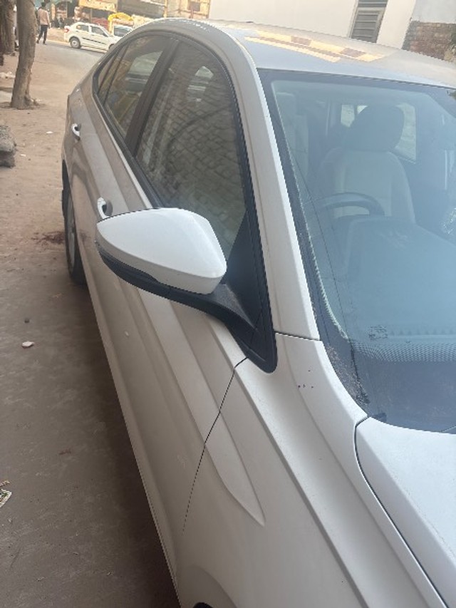 Second-hand 2022 Volkswagen Virtus Highline AT BSVI for sale in New Delhi-3