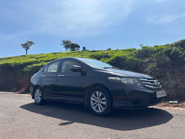 Honda City V MT Second-hand 2013 Honda City V MT for sale in Pondicherry
