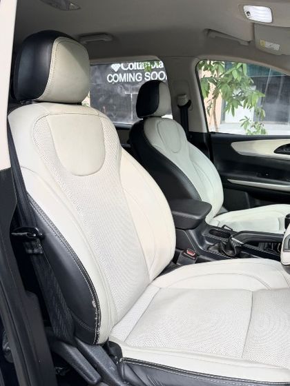 2024 Mahindra XUV700 MX 7Str डीजल