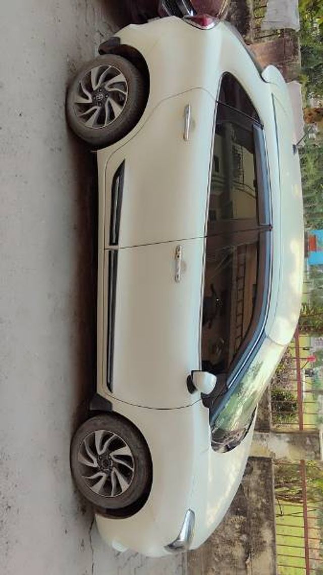 Second-hand 2021 Toyota Glanza वी for sale in Meerut