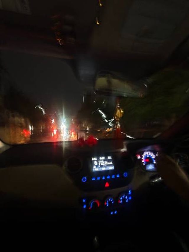 Hyundai Grand i10 Sportz Second-hand 2017 Hyundai Grand i10 Sportz for sale in Navsari