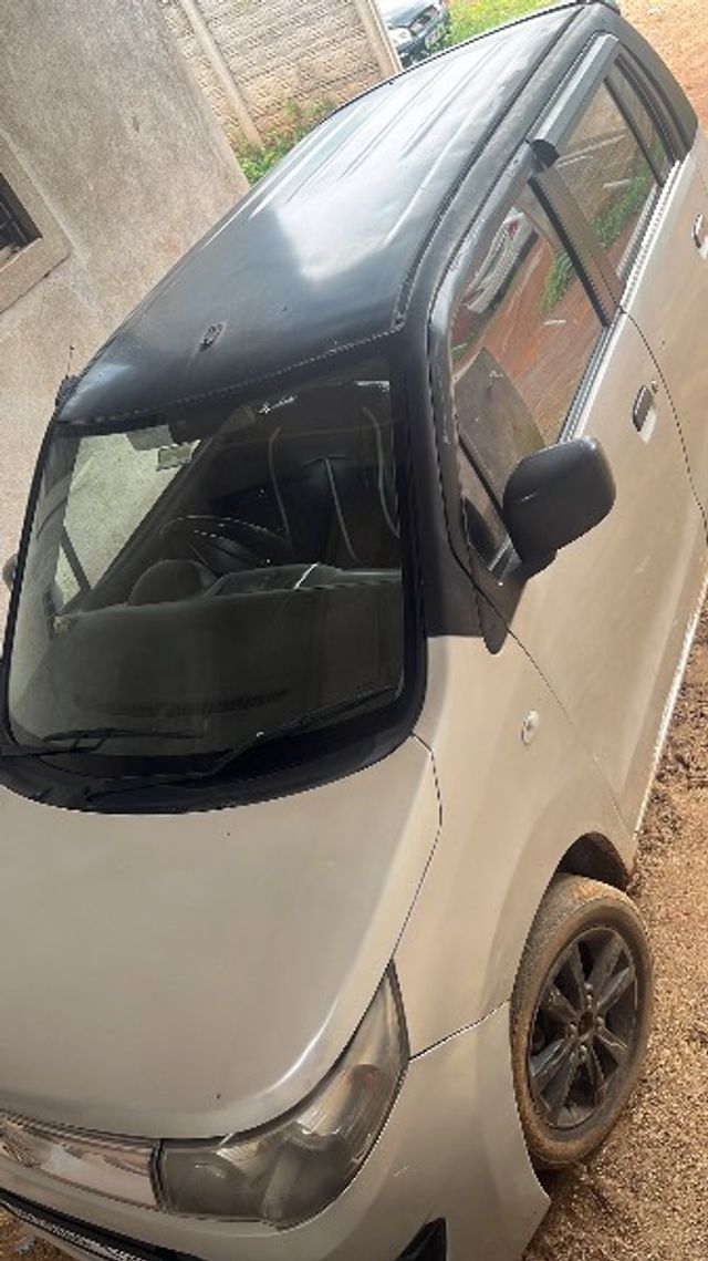 Maruti Suzuki Wagon R Stingray वीएक्सआई Second-hand 2015 Maruti Suzuki Wagon R Stingray वीएक्सआई for sale in Jashpur