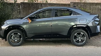 2024 Tata Curvv प्योर प्लस डीजल