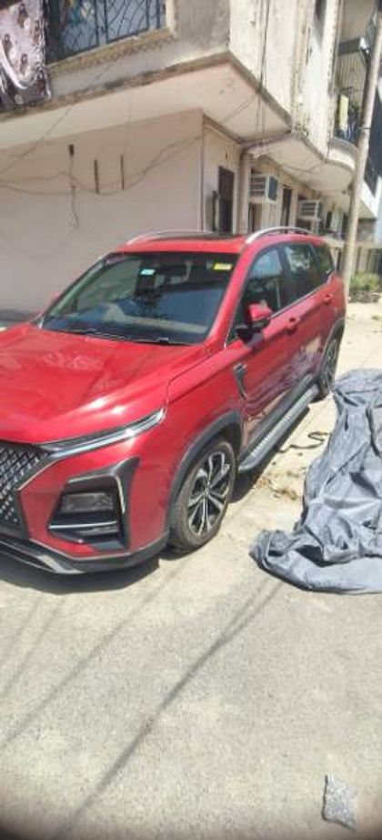 2023 MG Hector Plus Savvy Pro CVT 7 Str 2023-2025