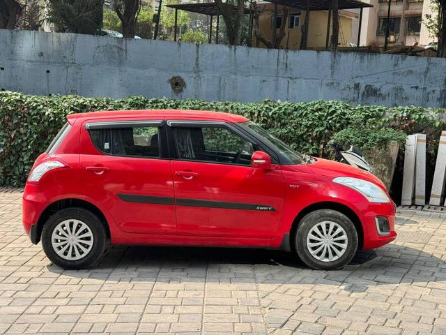 Maruti Suzuki Swift VXI Optional Second-hand 2017 Maruti Suzuki Swift VXI Optional for sale in Mumbai