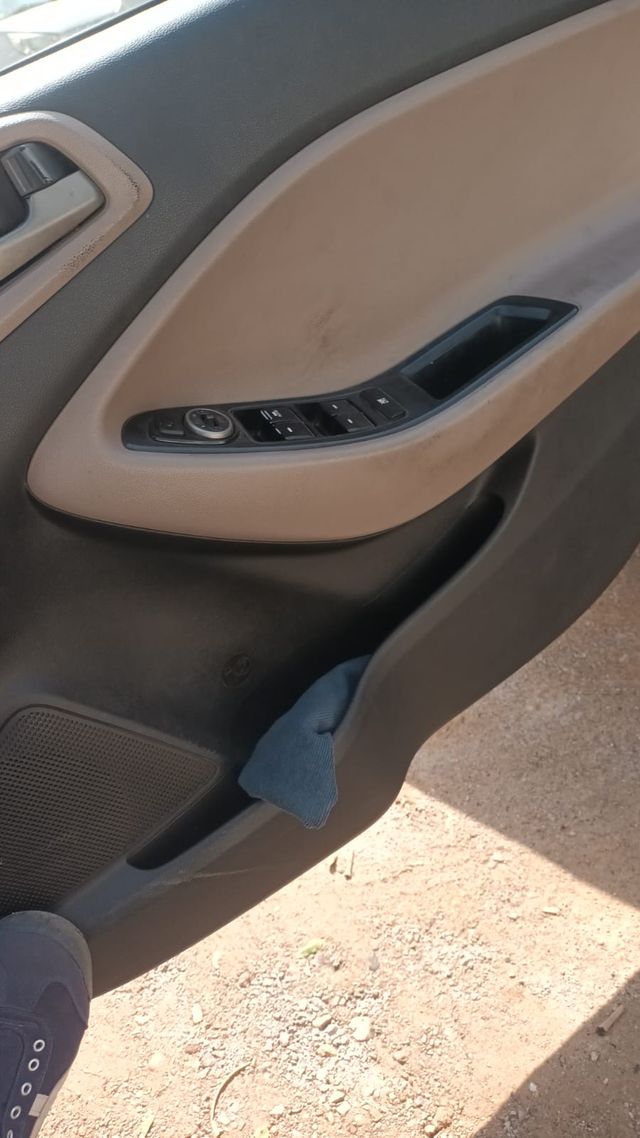 Second-hand 2014 Hyundai i20 स्पोर्टज़ 1.4 CRDi for sale in Gurgaon