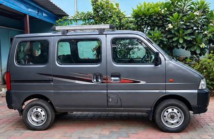 2017 Maruti Suzuki Eeco 7 Seater स्टैंडर्ड बीएस4
