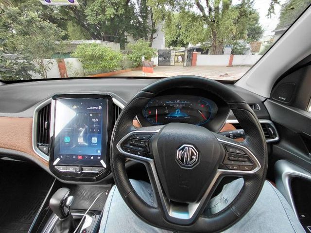 MG Hector Plus Sharp CVT Second-hand 2022 MG Hector Plus Sharp CVT for sale in Dharmapuri