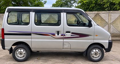 2012 Maruti Suzuki Eeco 7 Seater स्टैंडर्ड बीएस4