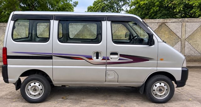Second-hand 2012 Maruti Suzuki Eeco 7 Seater Standard BSIV for sale in Lucknow