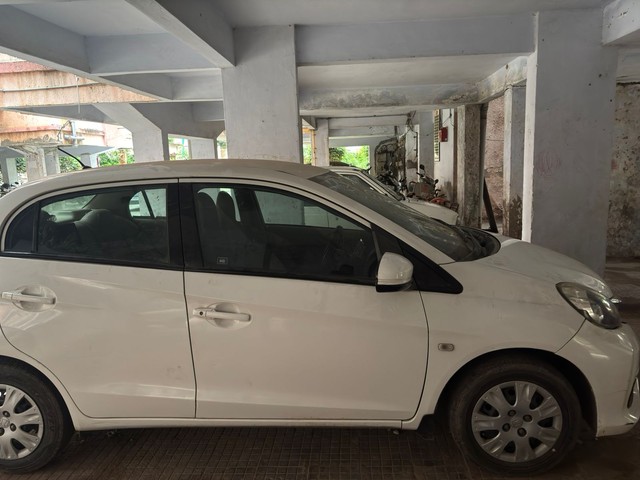 Second-hand 2016 Honda Amaze S i-Vtech for sale in Ahmedabad