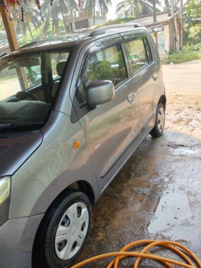Second-hand 2019 Maruti Wagon R VXI for sale in Puri-5