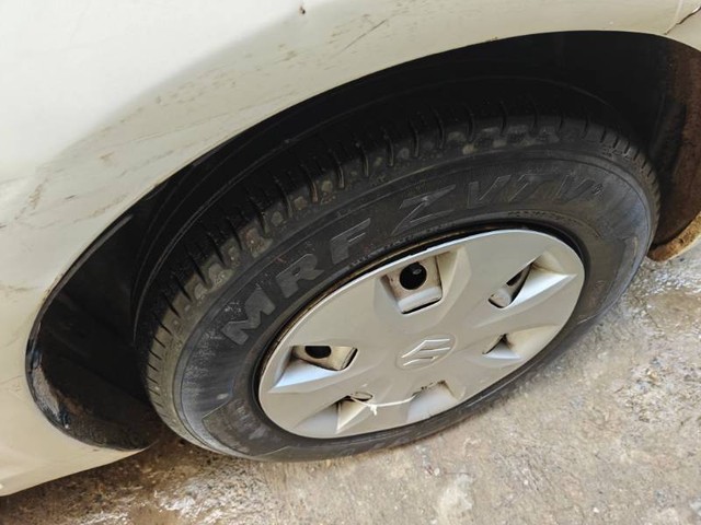 Second-hand 2014 Maruti Suzuki Swift LXI BSIV for sale in New Delhi-8