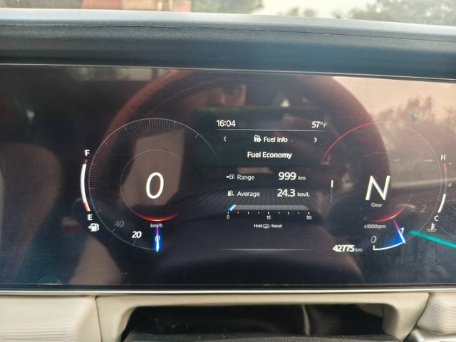 Second-hand 2023 Mahindra XUV700 AX5 5Str Diesel for sale in Gonda-3