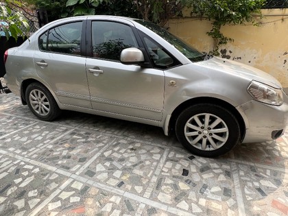 Second-hand 2012 Maruti Suzuki SX4 ZXI AT for sale in Varanasi