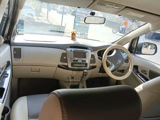 Used 2.5 G (Diesel) 7 Seater BS IV