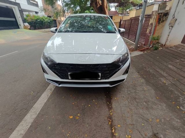 Hyundai i20 स्पोर्टज़ आईवीटी Second-hand 2023 Hyundai i20 स्पोर्टज़ आईवीटी for sale in Coimbatore