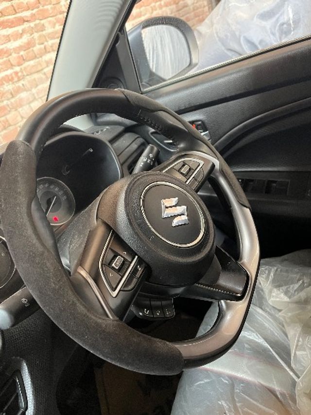 Second-hand 2024 Maruti Suzuki Brezza एलएक्सआई for sale in Ghaziabad