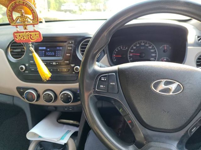 Second-hand 2015 Hyundai Grand i10 स्पोर्टज़ for sale in Rohtak