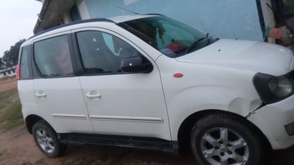 2012 Mahindra Quanto C8