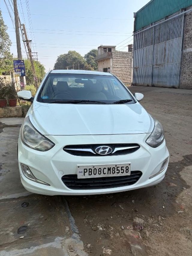 Hyundai Verna 1.6 एसएक्स Second-hand 2013 Hyundai Verna 1.6 एसएक्स for sale in Jalandhar