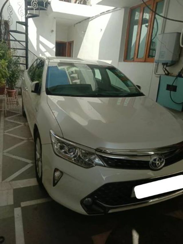 Toyota Camry हाइब्रिड Second-hand 2016 Toyota Camry हाइब्रिड for sale in Panchkula