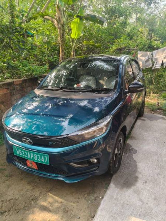 Buy Used Tata Tiago EV XZ Plus Tech LUX LR of 2023 model @ 7,20,000 INR ...