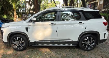 2024 MG Hector Savvy Pro CVT 2023-2025