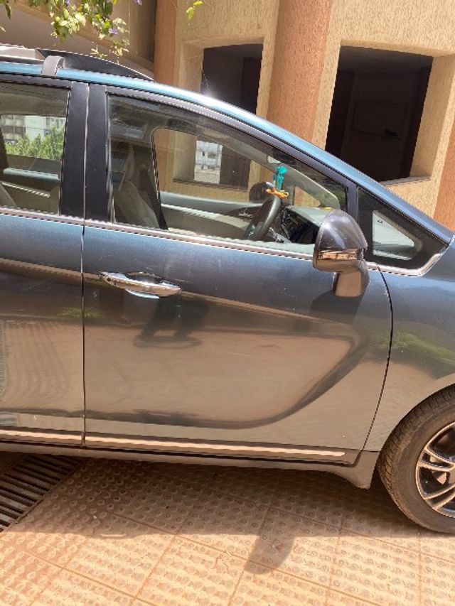 Second-hand 2018 Mahindra Marazzo M8 for sale in Mumbai