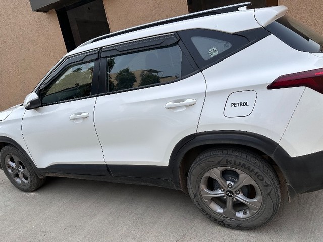 Second-hand 2019 Kia Seltos HTK Plus G for sale in Ahmedabad-2
