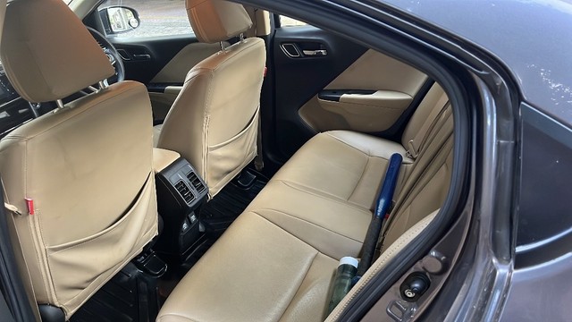 Second-hand 2022 Honda City V MT for sale in Pune-5