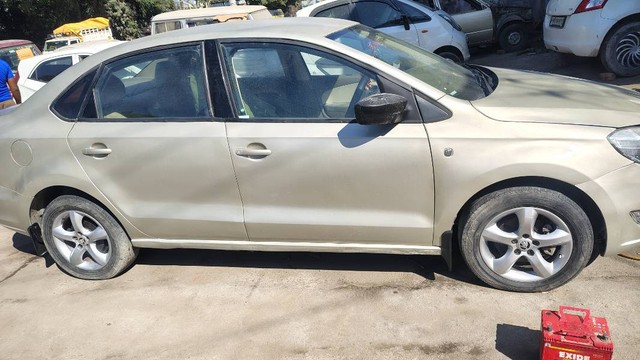 Second-hand 2013 Skoda Rapid 1.6 TDI Elegance for sale in Ramnagar-1