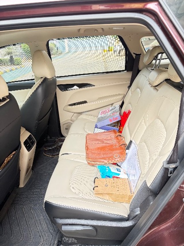 Second-hand 2021 MG Hector Sharp DCT for sale in Visakhapatnam-6