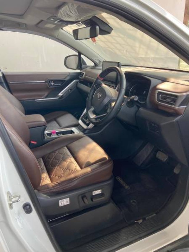 Second-hand 2024 Toyota Innova Hycross ZX Hybrid for sale in Meerut-1