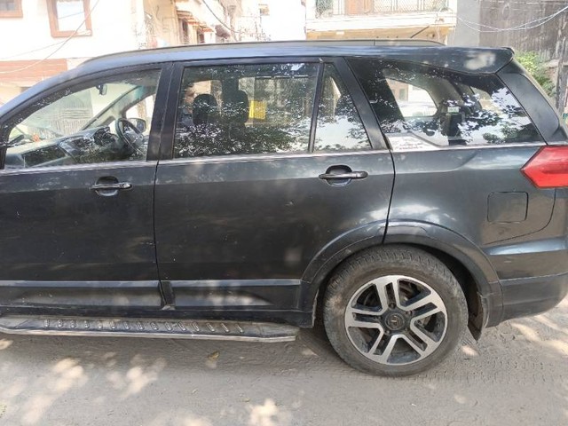 Second-hand 2018 Tata Hexa XTA for sale in New Delhi-1
