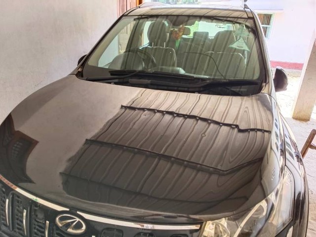 Second-hand 2017 Mahindra XUV500 R W10 FWD for sale in Motihari-7