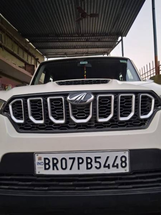 Second-hand 2018 Mahindra Scorpio S7 140 BSIV for sale in Laheriasarai