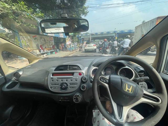 Honda Jazz X Second-hand 2012 Honda Jazz X for sale in Alipore-2
