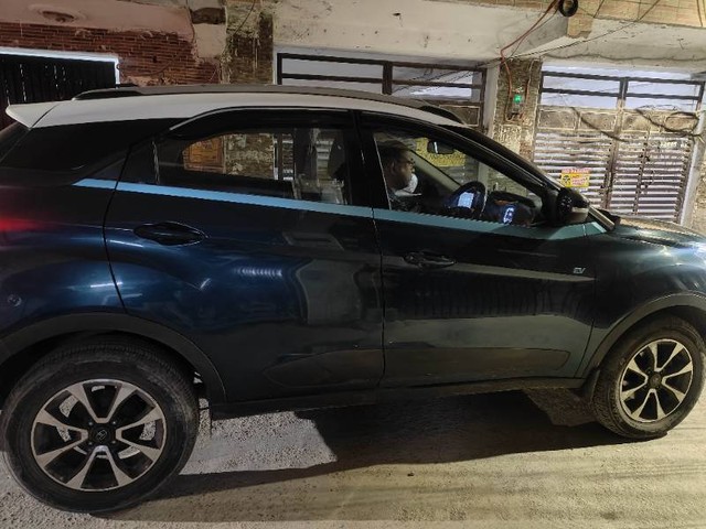 Second-hand 2020 Tata Nexon EV XZ Plus for sale in New Delhi-2